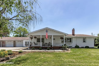 176 Cameltown Hill Rd, Danville, PA 17821