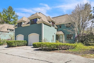 9 Clearwater Dr, Dover, NH 03820
