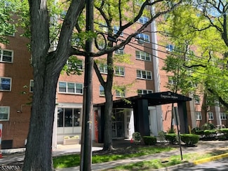 39 E 39th St Unit 2-o, Paterson, NJ 07514