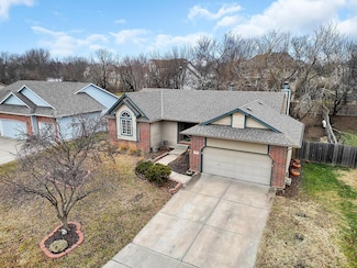 2323 N Brandon Cir, Wichita, KS 67226