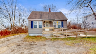 939 Sabattus St, Lewiston, ME 04240