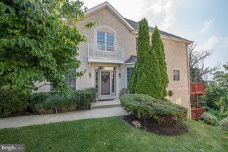1102 Riverview Ln, Conshohocken, PA 19428