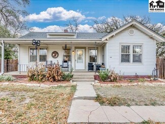 1304 W 11th Ave, Hutchinson, KS 67501