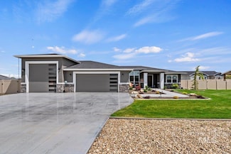 24822 Thunder Cloud St, Middleton, ID 83644