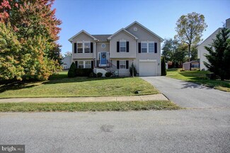 15040 Stone Ridge Dr, Greencastle, PA 17225
