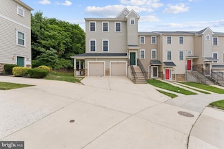 412 Woodcrest Dr SE Unit 412B, Washington, DC 20032