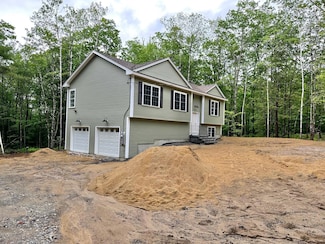 2 Rizzo Rd, Berwick, ME 03901