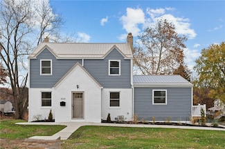 909 North Ave, Verona, PA 15147