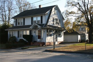 6 Enfield Dr, West Warwick, RI 02893
