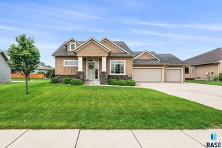 8104 S Ruger Ave, Sioux Falls, SD 57108