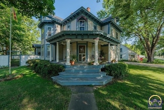 401 N Cedar St, Overbrook, KS 66524