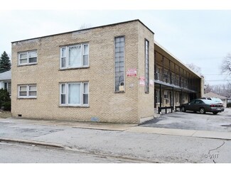 911 W 123rd St, Calumet Park, IL 60827