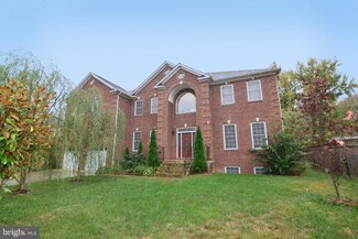 2413 Stokes Ln, Alexandria, VA 22307