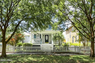 1003 9th St, Port Royal, SC 29935