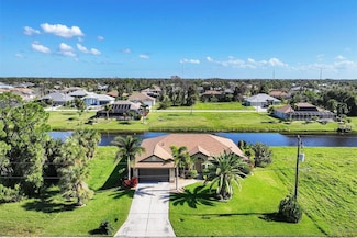 39 Tournament Rd, Rotonda West, FL 33947