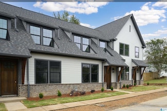 3168 Bellwood Dr, Vestavia Hills, AL 35243