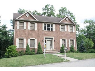 108 Lucca Ln, Oakmont, PA 15139