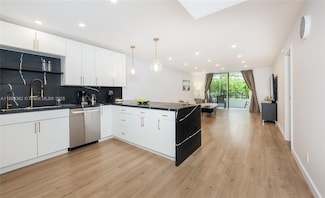 600 Three Islands Blvd Unit 214, Hallandale Beach, FL 33009