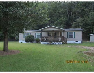 2329 Cottontree Rd, Walton, WV 25286