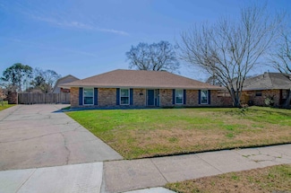 8566 E Thurman Dr, Baton Rouge, LA 70806