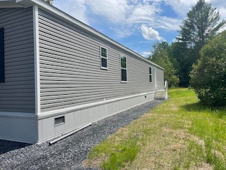 31 Bennington Dr, Berlin, VT 05602