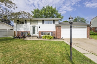 9776 Monroe Blvd, Taylor, MI 48180