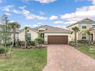 3647 Passion Vine Dr, Alva, FL 33920