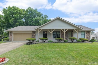 607 Sparrow Ct, Troy, IL 62294