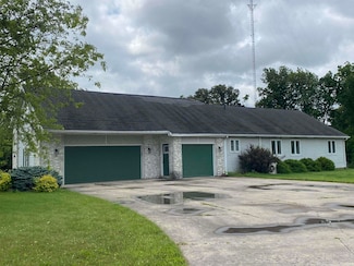 169 W Golf Brook Dr, Portland, IN 47371
