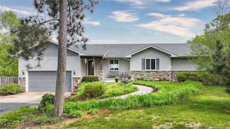1604 Lake Rd, Altoona, WI 54720