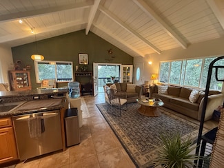 92-9146 Tree Fern Ln, Captain Cook, HI 96704