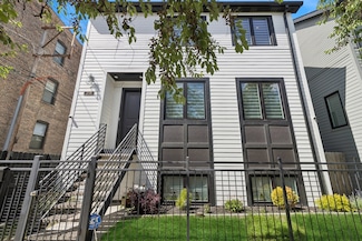 218 E 46th St, Chicago, IL 60653