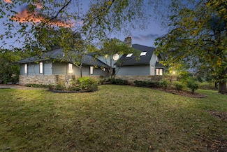 5452 N Tall Oaks Dr, Long Grove, IL 60047