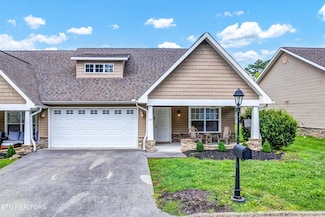 330 Meriwether Way, Pigeon Forge, TN 37863
