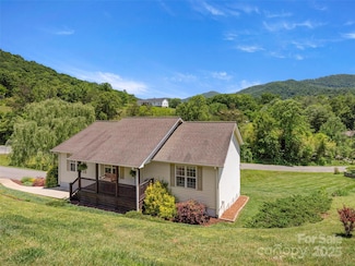 8 Rose Briar Cir, Weaverville, NC 28787