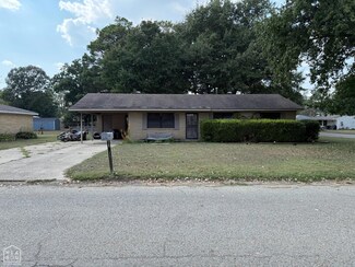 201 Hall St, Bay, AR 72411