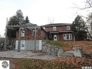 415 S Sheridan Rd, Remus, MI 49340