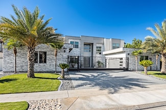 7160 W Dovewood Ln, Fresno, CA 93723
