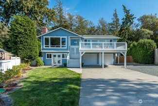 2009 Piper Cir, Anacortes, WA 98221