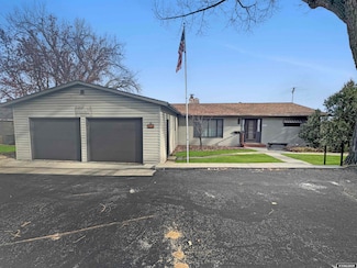 555 S Main St, Buffalo, WY 82834