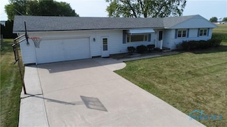 195 Eastland Dr, Ottawa, OH 45875