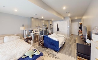 55 W 5th St Unit 307, Boston, MA 02127