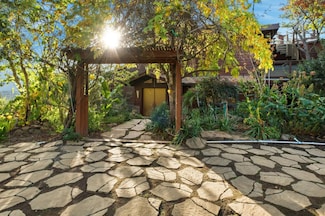 711 W California Way, Woodside, CA 94062