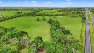 26179 N Hwy 6, Hempstead, TX 77445