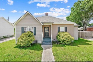 330 Edgehaven Dr, Baton Rouge, LA 70810