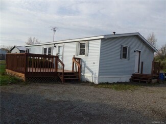 416 Gifford Rd, Phelps, NY 14532