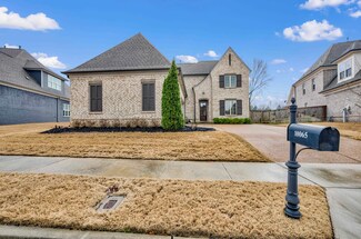 10065 Village Cross Cir, Collierville, TN 38017