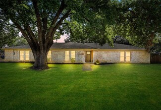 117 S College St, Pilot Point, TX 76258