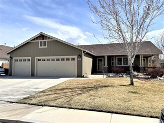1262 Chara Ln, Sparks, NV 89441