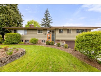 7911 NW 8th Ave, Vancouver, WA 98665